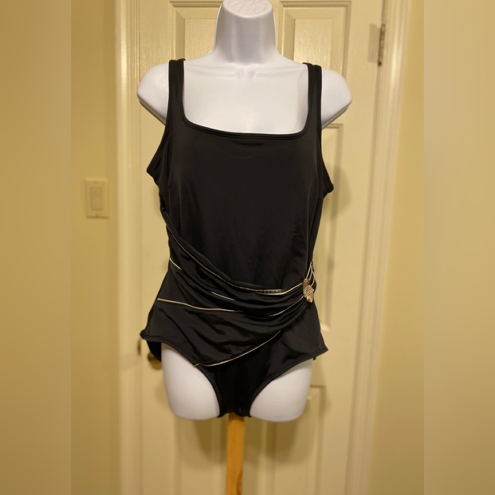 Roxanne - Bra sized black lined black one piece swim suit, Size: 36C